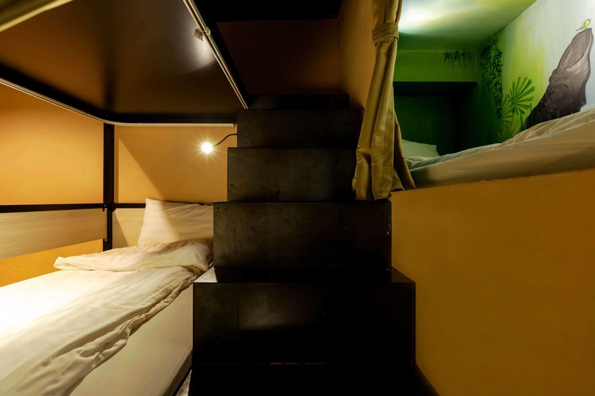 Angels Hostel Taipei Ximen Esterno foto